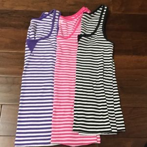Gap/Old Navy tank tops women’s large